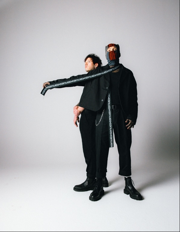 Twenty One Pilots Announce World Tour And Premiere New Song Noise11