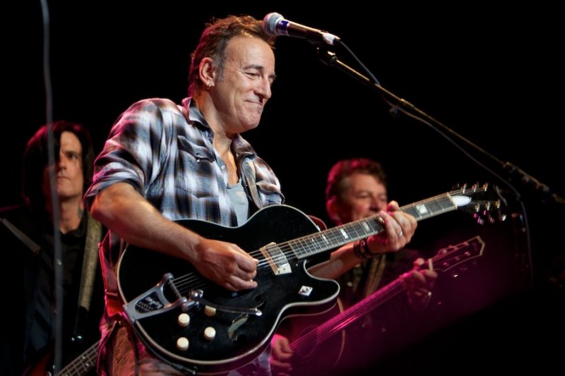 Bruce Springsteen, Neil Finn, Paul Kelly Win Helpmann Awards - Noise11.com