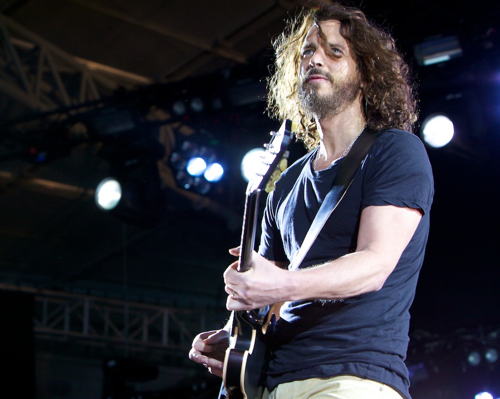Chris Cornell Plays Whitney Houston Song At Obama Rally - Noise11.com