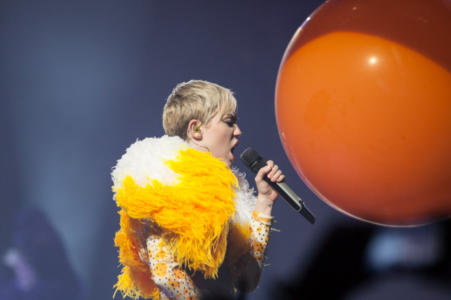 miley cyrus summer tour