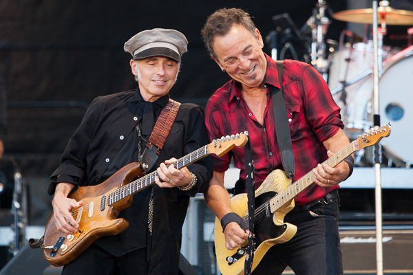 Nils Lofgren Guitars Returned - Noise11.com