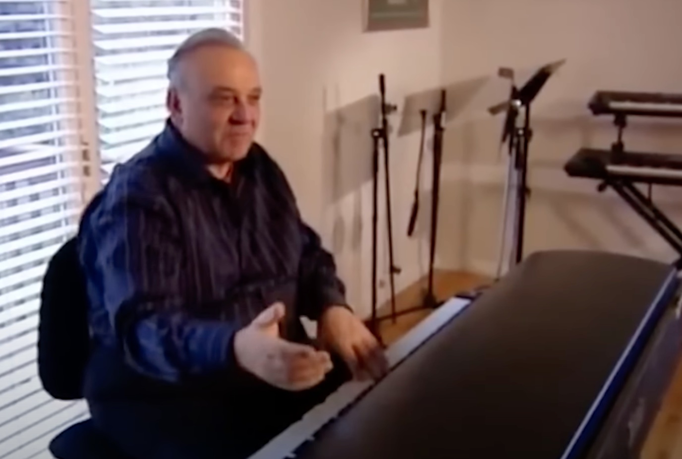 Twin Peaks Composer Angelo Badalamenti Dies Aged 85 - Noise11.com