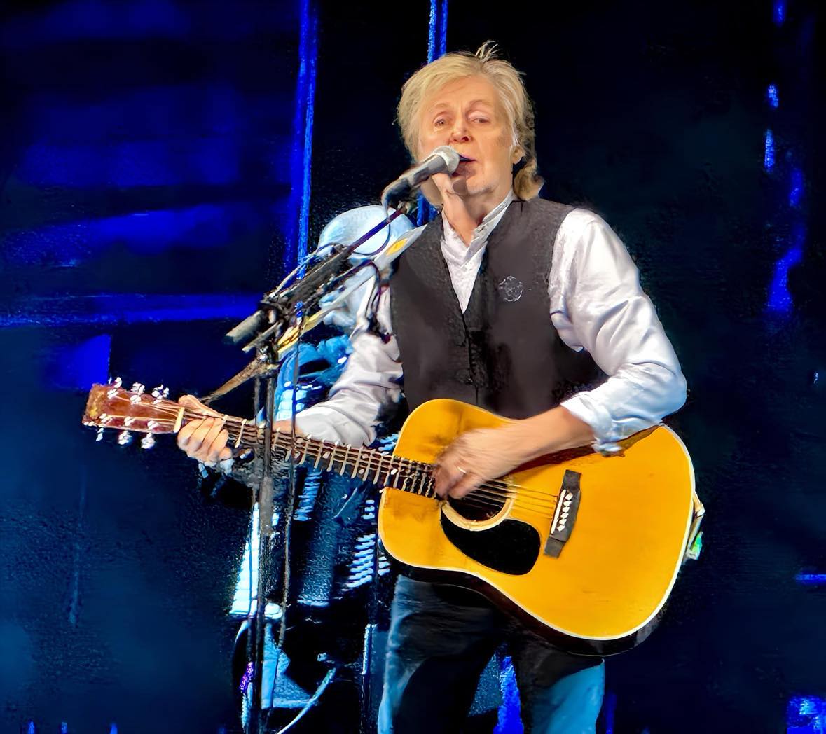 Paul McCartney Promises New Album for 2025